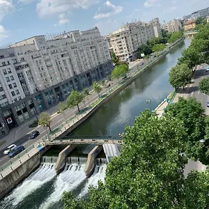 Old Town River View 123 בוקרשט